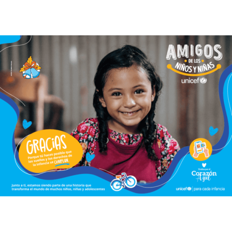 Niña sonriendo