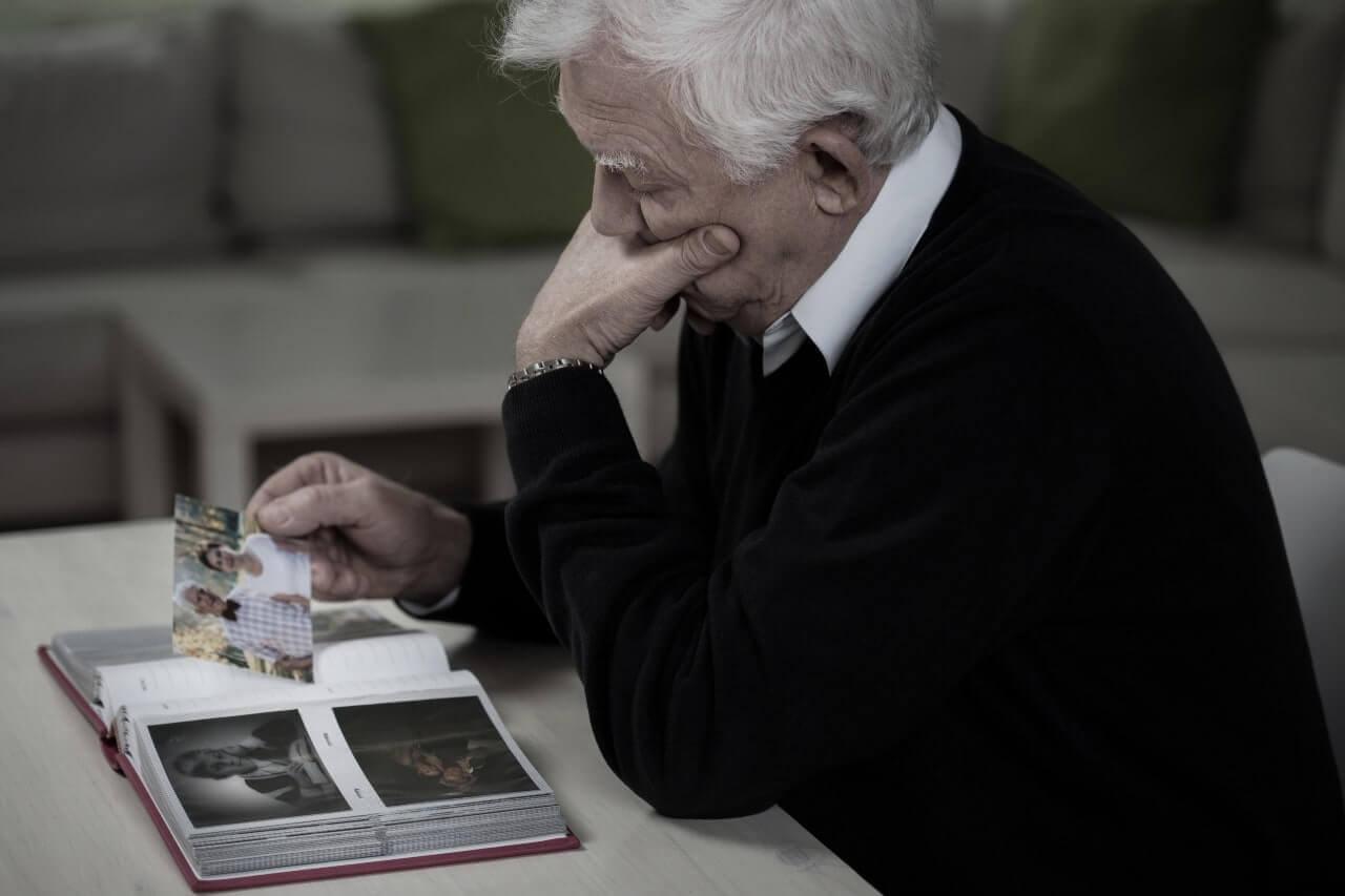 Dona en memoria de un ser querido