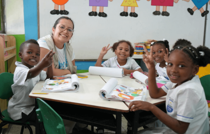 niños y niñas
